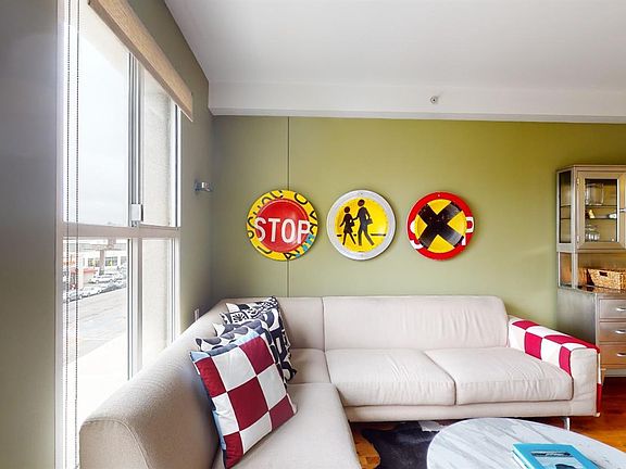 5th image of 140 S Van Ness Ave Unit 305