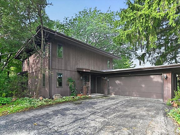 3rd image of 5519 Pheasant Hill Rd