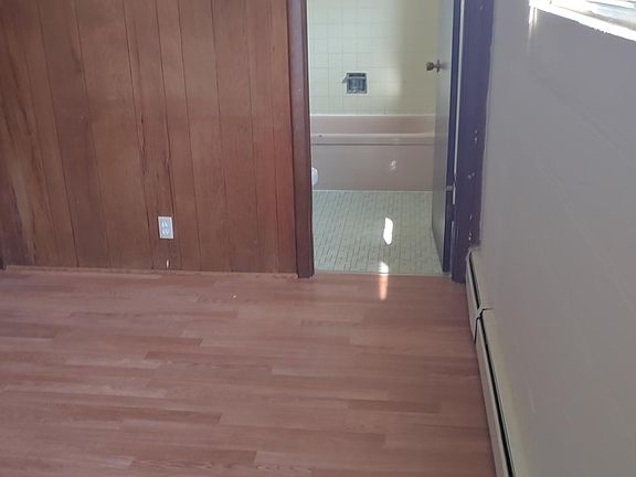 2nd image of 220 N 4th St #3