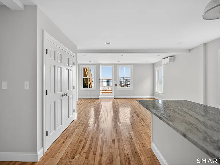 138 Bank St #2B — Photo 9