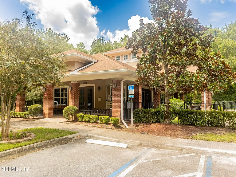 3514 Twisted Tree Ln — Photo 17