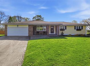 68 Favara Cir, Rochester, NY 14609