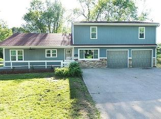 7420 Murkins Rd, Kansas City, MO 64133