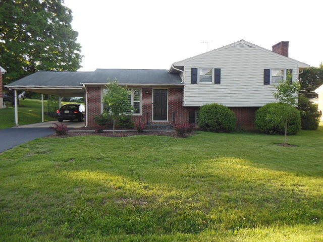 1st image of 4371 Fontaine Dr