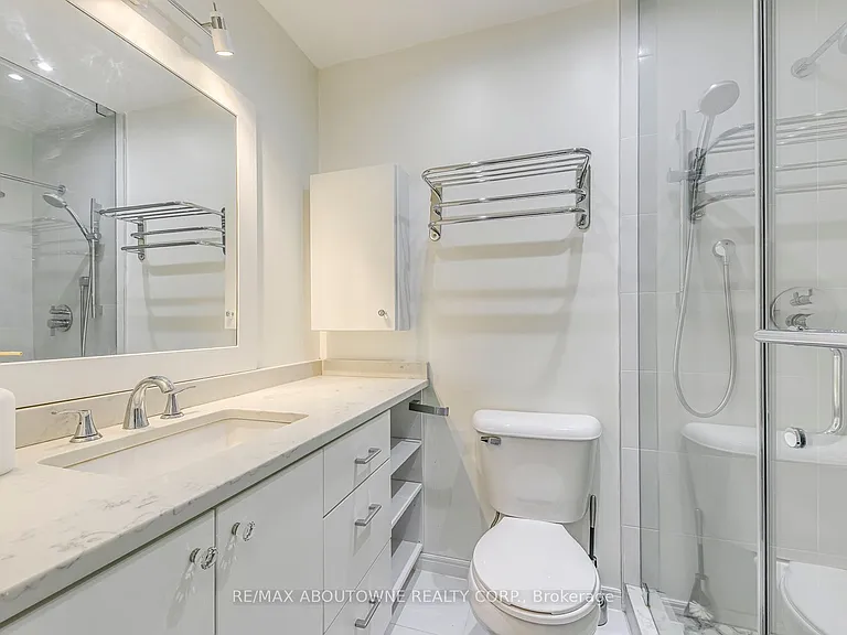 211 Saint Patrick St #106 — Photo 29