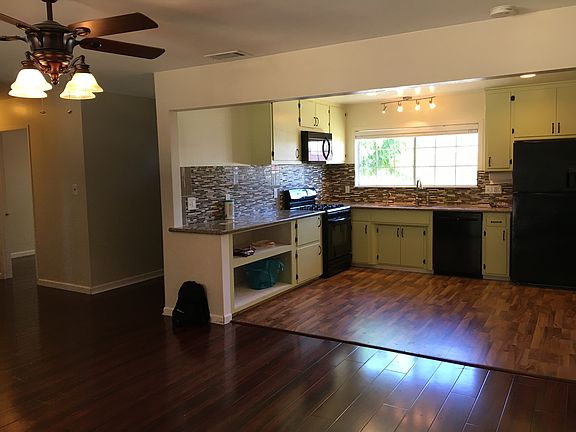 2nd image of 7984 Shannon Ave