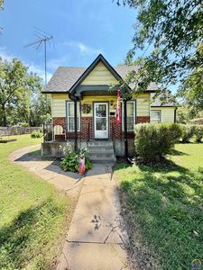 113 E Fremont Ave, Burlingame, KS, 66413