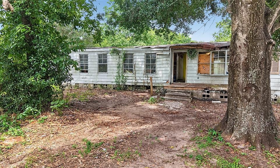 8608 Hamster Dr, Zephyrhills, FL 33540 | MLS #TB8519212 | Zillow