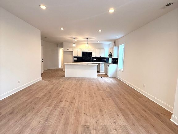 5th image of 7841 S Essex Ave #2S