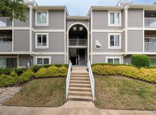 1013 Autumn Woods Ln APT 103, Virginia Beach, VA 23454