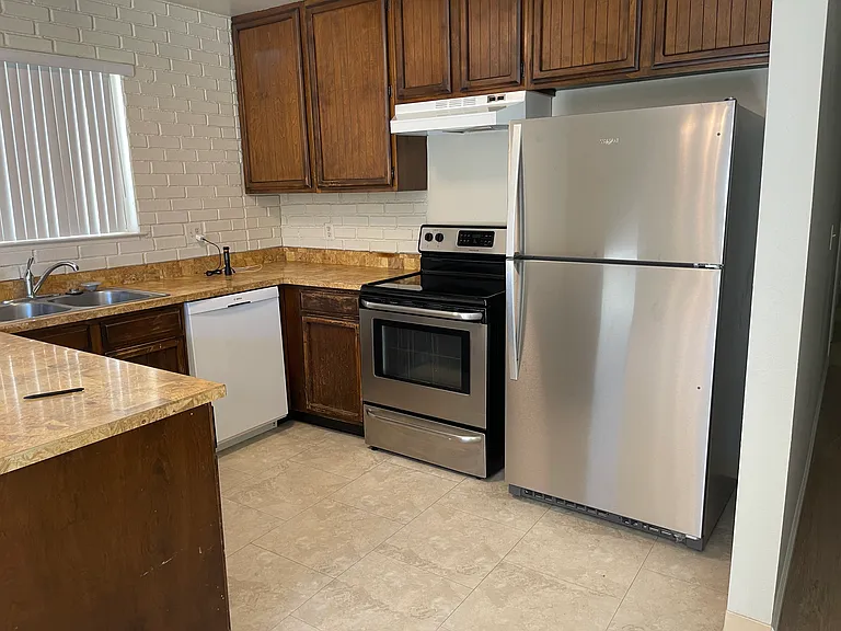 245 Saint Augustine Dr — Photo 5