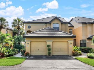 178 Vintage Cir #M-101, Naples, FL 34119