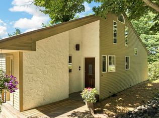 34 Foxglove Rd, Gilford, NH 03249