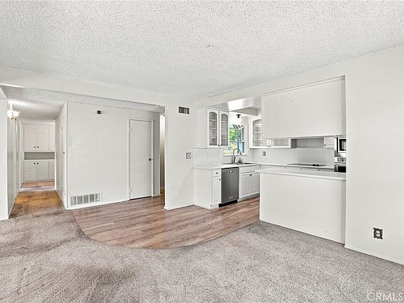 5th image of 1008 N Merced Ave