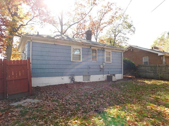4th image of 1520 W 47th Ave