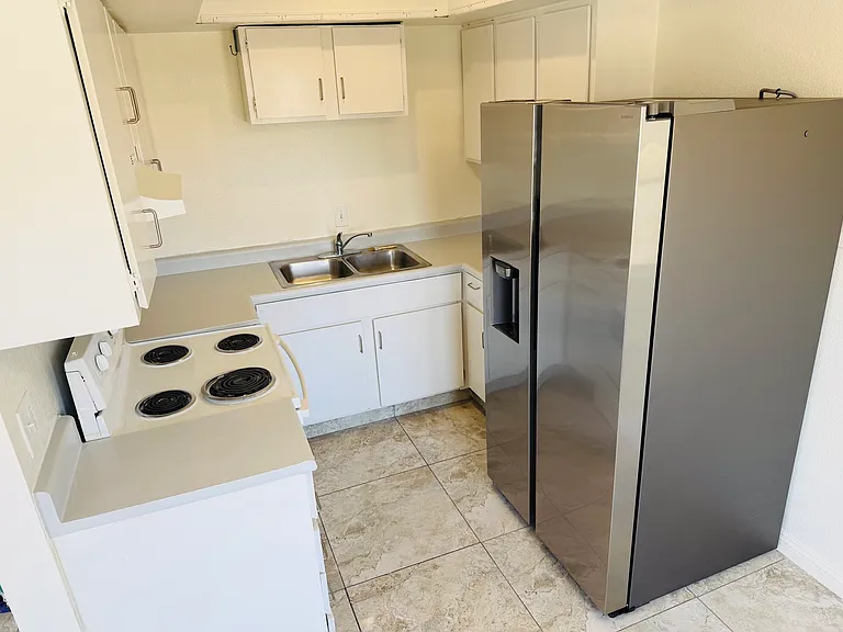1364 Pattee Cir #C — Photo 4
