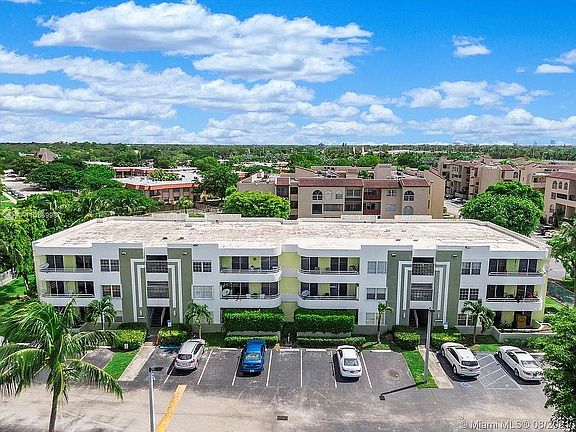 2nd image of 10755 SW 108th Ave APT 203
