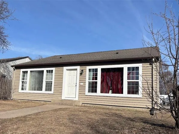 3838 Regent Ave N, Robbinsdale, MN 55422