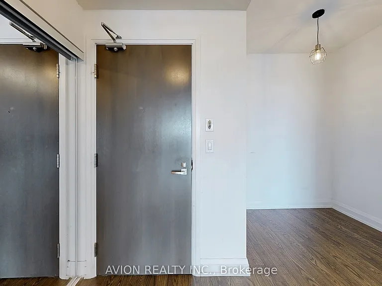 7171 Yonge St #2409 — Photo 11