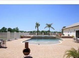 581 16th St NE, Naples, FL 34120