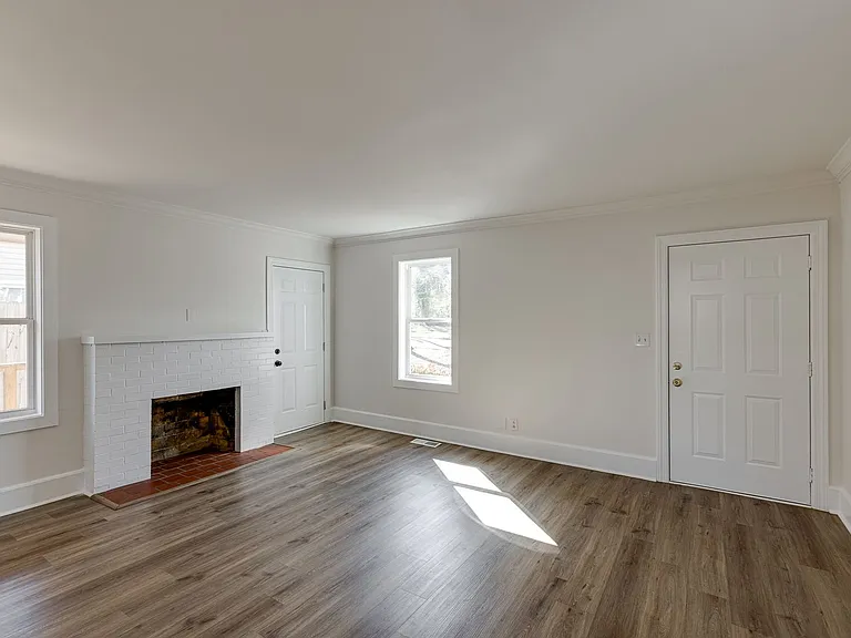 5211 Sunbeam Ave — Photo 8