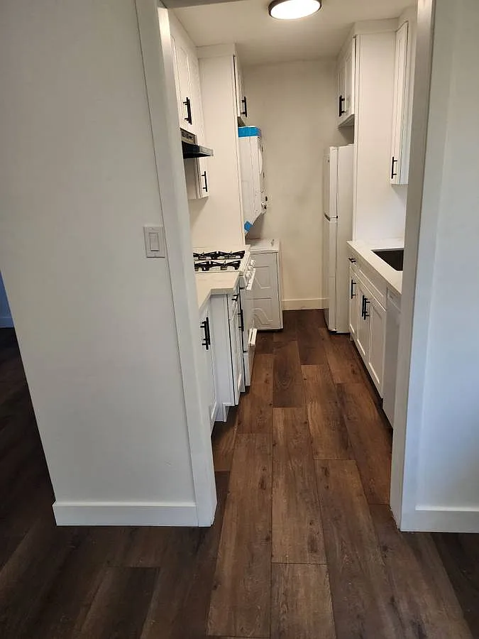 2 bed, 789 sqft, $2,800 — Photo 3