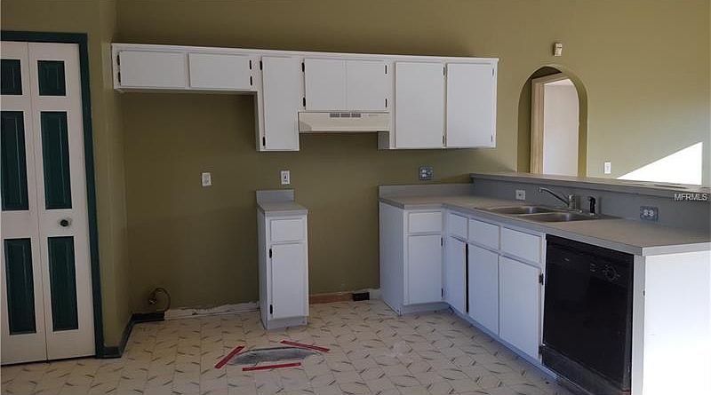 2nd image of 1071 Santa Clara Dr