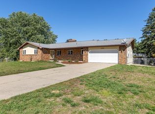 3321 Keswick Dr NE, Belmont, MI 49306