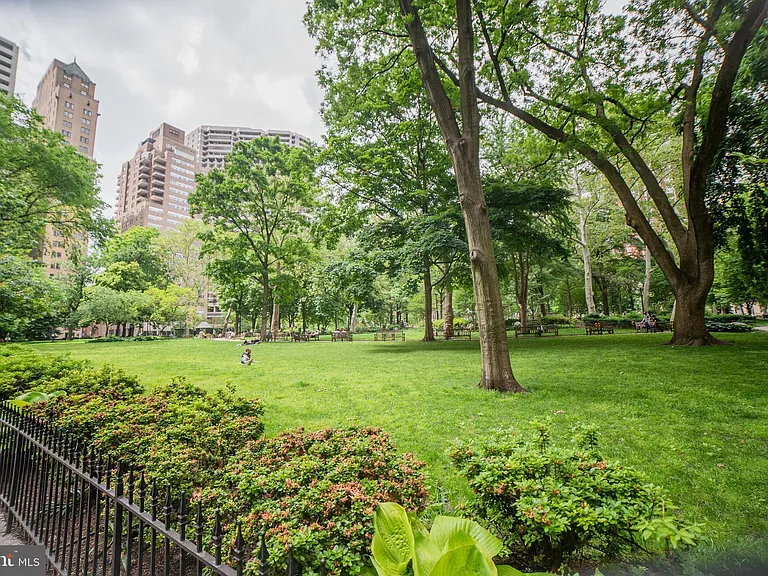 1806 Rittenhouse Sq #18-1109 — Photo 29