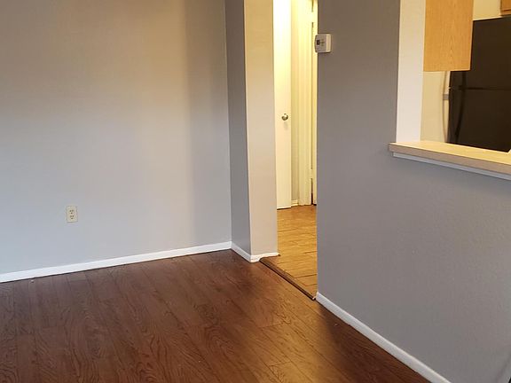 4th image of 24771 Cashmere Ct #1