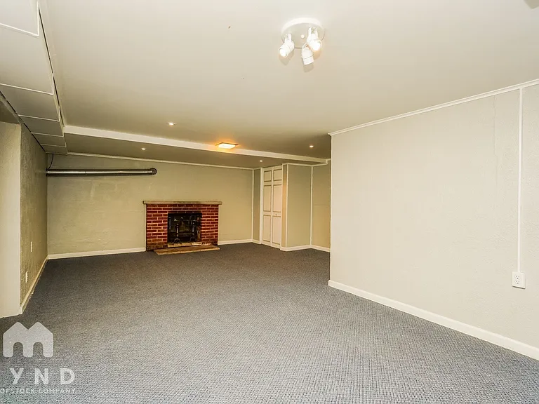 1053 Wiltshire Rd — Photo 13