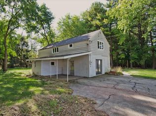 W271 Cemetery Rd, Randolph, WI 53956