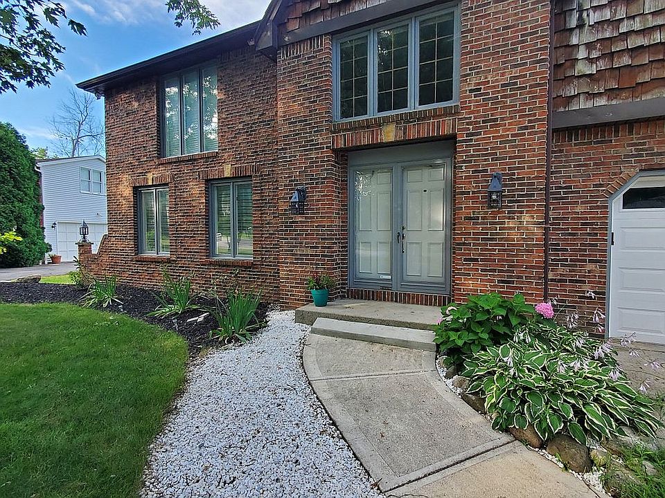 1st image of 147 Randwood Dr