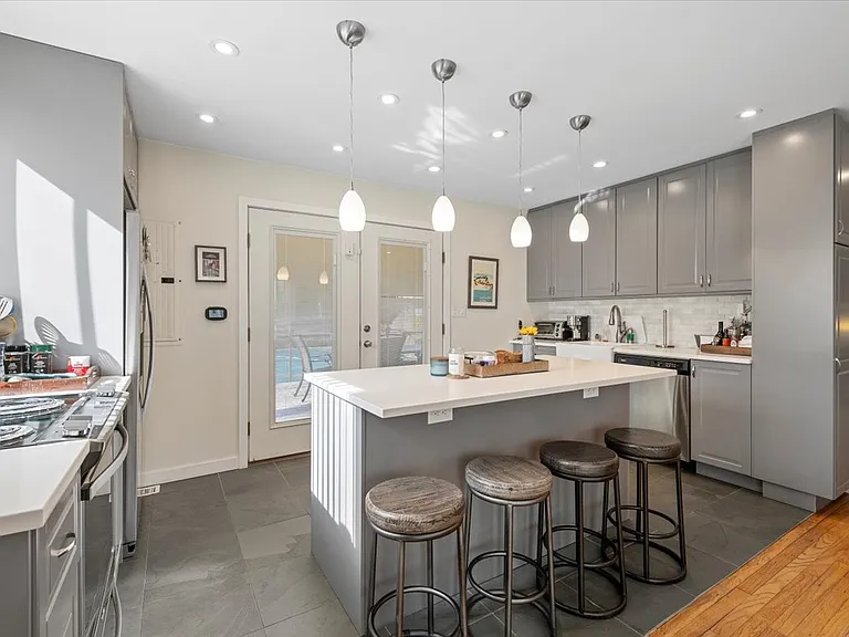 9 Hillside Dr — Photo 12