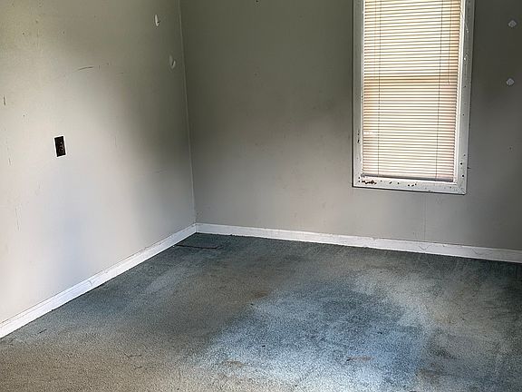 4th image of 1105 Randolph Ave