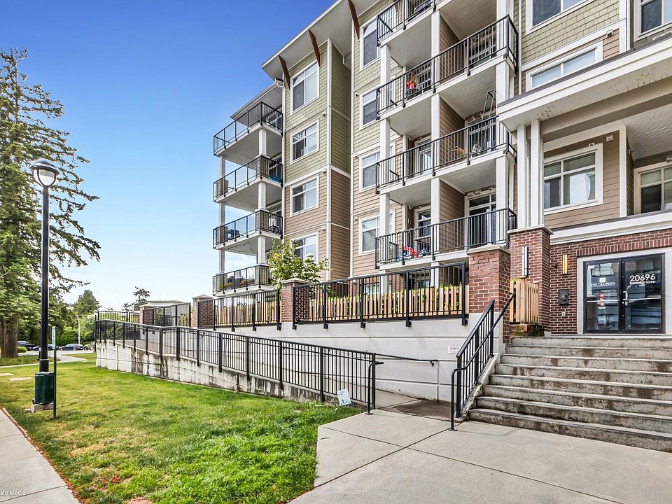 1st image of 20696 Eastleigh Cres #317