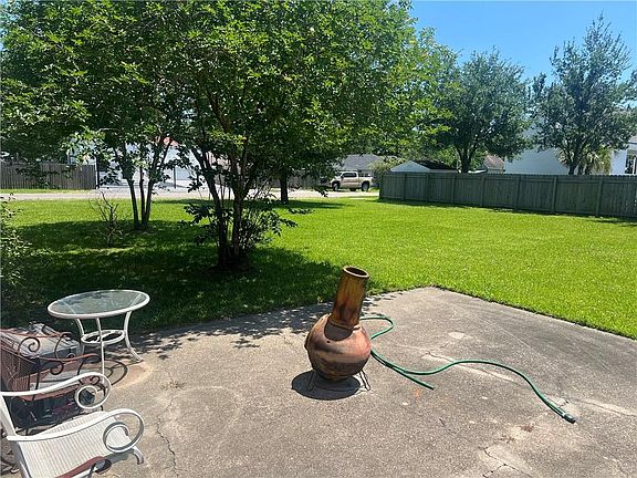 3rd image of 247 Little Farms Ave