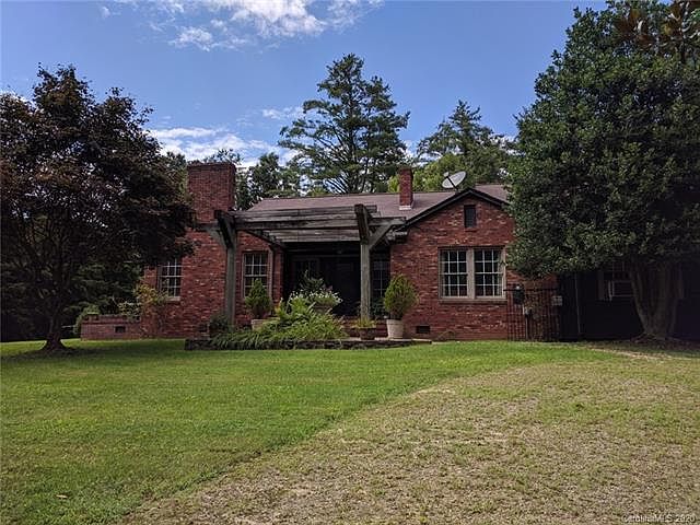 1st image of 16 Patrick Ln