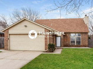 616 Firelane Rd, Edmond, OK 73003