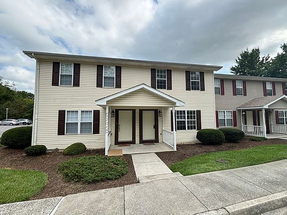 2nd image of 850 Patrick Henry Dr