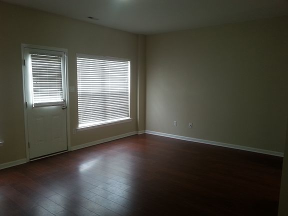 5th image of 6017 Bluffwood Ct