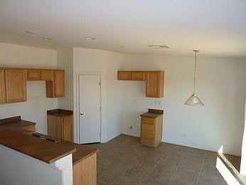 4th image of 10222 Chestnut Sweet St