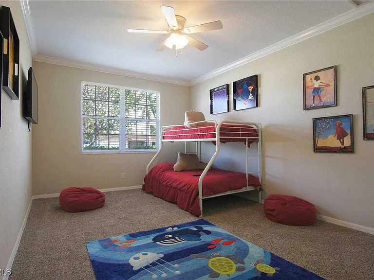4808 SW 5th Pl — Photo 11