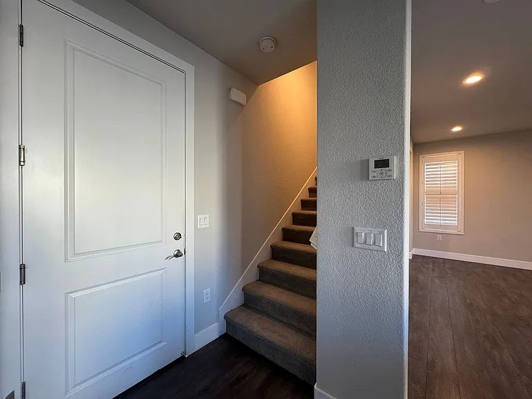 1684 Spring St — Photo 37
