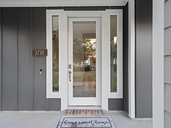 4th image of 3710 Prague Mews