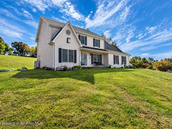 726 Post Hill Rd, Falls, PA 18615
