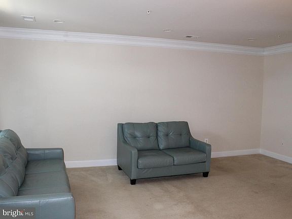 3rd image of 13550 Waterford Hills Blvd