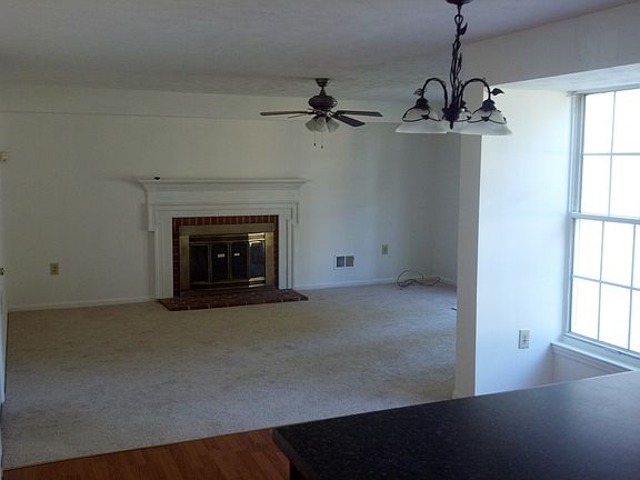 3rd image of 4613 Halleys Cir