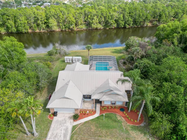 3349 SW Crestview Road, Port St Lucie, FL 34953