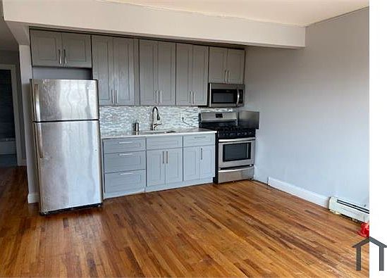 2nd image of 207 Beach 31st St #3
